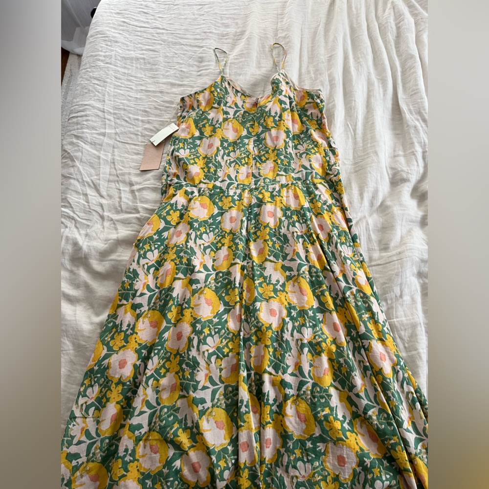 Brand new with tags Mirth Camellia bloom dress - Picture 6 of 9